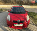 Красный Тойота Ярис, объемом двигателя 1.3 л и пробегом 158 тыс. км за 5200 $, фото 1 на Automoto.ua