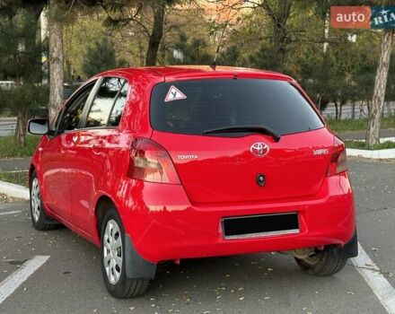 Красный Тойота Ярис, объемом двигателя 1.3 л и пробегом 140 тыс. км за 5900 $, фото 7 на Automoto.ua