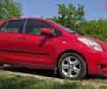 Красный Тойота Ярис, объемом двигателя 1.3 л и пробегом 140 тыс. км за 6900 $, фото 5 на Automoto.ua