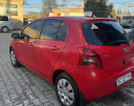 Красный Тойота Ярис, объемом двигателя 1.3 л и пробегом 121 тыс. км за 5800 $, фото 6 на Automoto.ua