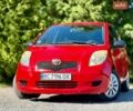 Червоний Тойота Яріс, об'ємом двигуна 1.36 л та пробігом 344 тис. км за 4550 $, фото 1 на Automoto.ua