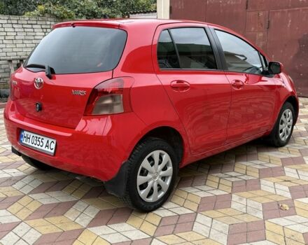 Красный Тойота Ярис, объемом двигателя 1.3 л и пробегом 142 тыс. км за 6000 $, фото 2 на Automoto.ua