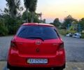 Червоний Тойота Яріс, об'ємом двигуна 1.3 л та пробігом 161 тис. км за 4750 $, фото 1 на Automoto.ua