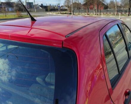 Красный Тойота Ярис, объемом двигателя 1 л и пробегом 43 тыс. км за 4800 $, фото 4 на Automoto.ua