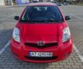Красный Тойота Ярис, объемом двигателя 1 л и пробегом 43 тыс. км за 4800 $, фото 1 на Automoto.ua