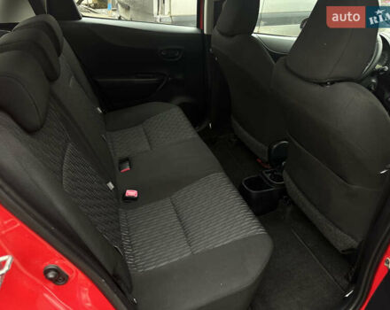 Червоний Тойота Яріс, об'ємом двигуна 1.36 л та пробігом 127 тис. км за 5950 $, фото 12 на Automoto.ua