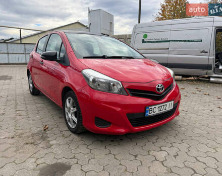 Червоний Тойота Яріс, об'ємом двигуна 1.36 л та пробігом 127 тис. км за 6300 $, фото 2 на Automoto.ua