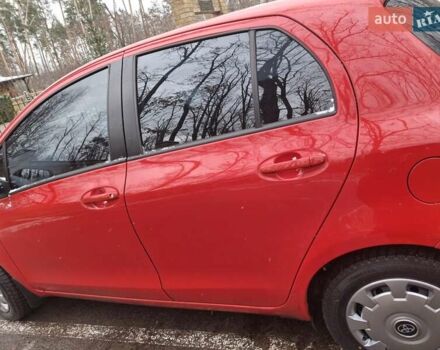 Червоний Тойота Яріс, об'ємом двигуна 1.33 л та пробігом 84 тис. км за 7800 $, фото 5 на Automoto.ua