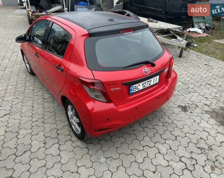 Червоний Тойота Яріс, об'ємом двигуна 1.36 л та пробігом 127 тис. км за 5950 $, фото 7 на Automoto.ua