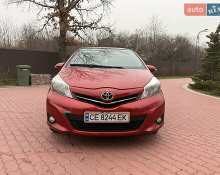 Красный Тойота Ярис, объемом двигателя 1.33 л и пробегом 140 тыс. км за 6700 $, фото 3 на Automoto.ua