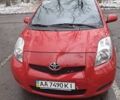 Червоний Тойота Яріс, об'ємом двигуна 1.33 л та пробігом 84 тис. км за 7800 $, фото 1 на Automoto.ua