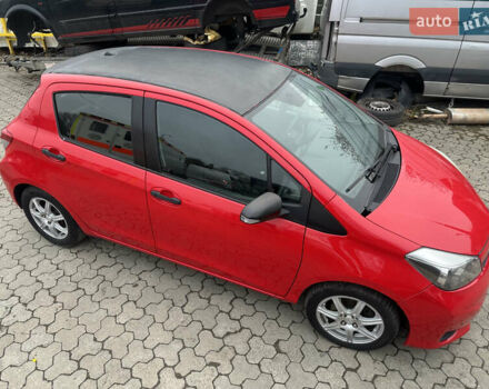 Червоний Тойота Яріс, об'ємом двигуна 1.36 л та пробігом 127 тис. км за 5950 $, фото 6 на Automoto.ua