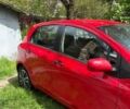 Червоний Тойота Яріс, об'ємом двигуна 1 л та пробігом 256 тис. км за 6000 $, фото 1 на Automoto.ua