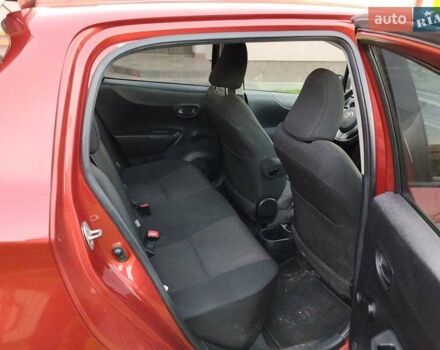 Красный Тойота Ярис, объемом двигателя 1.3 л и пробегом 177 тыс. км за 7600 $, фото 9 на Automoto.ua