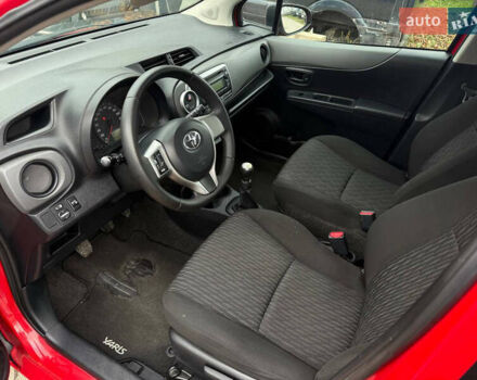 Червоний Тойота Яріс, об'ємом двигуна 1.36 л та пробігом 127 тис. км за 6300 $, фото 8 на Automoto.ua