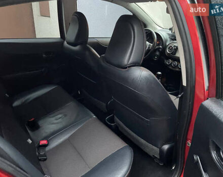 Красный Тойота Ярис, объемом двигателя 1.4 л и пробегом 232 тыс. км за 6500 $, фото 9 на Automoto.ua