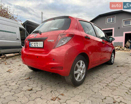 Червоний Тойота Яріс, об'ємом двигуна 1.36 л та пробігом 127 тис. км за 6300 $, фото 5 на Automoto.ua