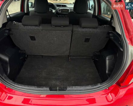 Червоний Тойота Яріс, об'ємом двигуна 1.36 л та пробігом 127 тис. км за 6300 $, фото 10 на Automoto.ua