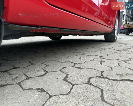 Червоний Тойота Яріс, об'ємом двигуна 1.36 л та пробігом 127 тис. км за 5950 $, фото 14 на Automoto.ua