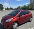 Червоний Тойота Яріс, об'ємом двигуна 1.4 л та пробігом 148 тис. км за 9000 $, фото 3 на Automoto.ua