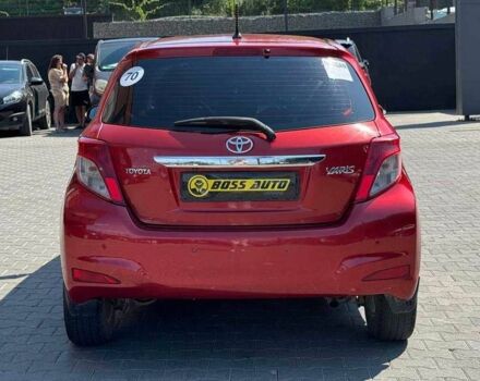 Красный Тойота Ярис, объемом двигателя 1.4 л и пробегом 269 тыс. км за 7600 $, фото 4 на Automoto.ua