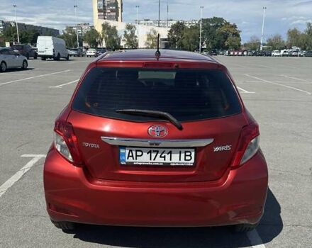 Червоний Тойота Яріс, об'ємом двигуна 1.4 л та пробігом 148 тис. км за 9000 $, фото 6 на Automoto.ua