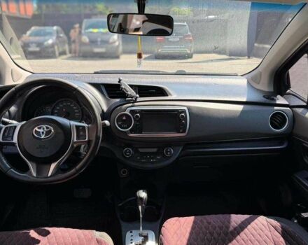 Красный Тойота Ярис, объемом двигателя 1.4 л и пробегом 269 тыс. км за 7600 $, фото 10 на Automoto.ua