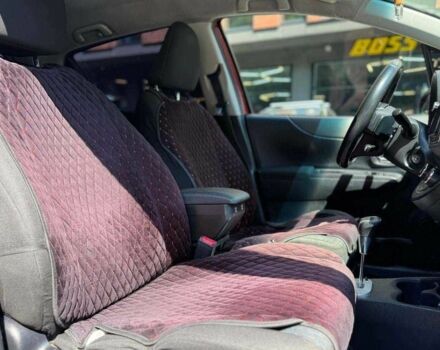 Красный Тойота Ярис, объемом двигателя 1.4 л и пробегом 269 тыс. км за 7600 $, фото 13 на Automoto.ua