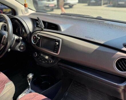 Красный Тойота Ярис, объемом двигателя 1.4 л и пробегом 269 тыс. км за 7600 $, фото 12 на Automoto.ua