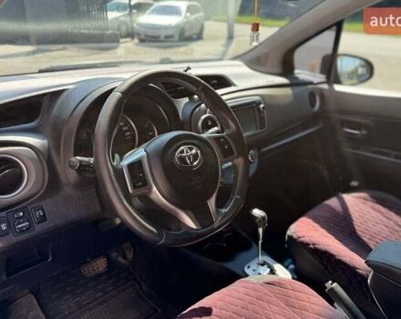Червоний Тойота Яріс, об'ємом двигуна 1.33 л та пробігом 269 тис. км за 7900 $, фото 7 на Automoto.ua