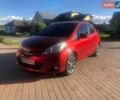 Красный Тойота Ярис, объемом двигателя 1.33 л и пробегом 130 тыс. км за 9300 $, фото 1 на Automoto.ua