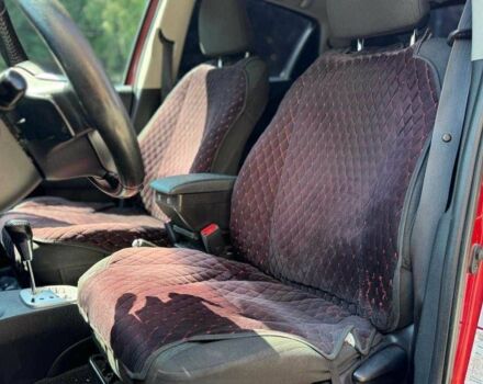 Красный Тойота Ярис, объемом двигателя 1.4 л и пробегом 269 тыс. км за 7600 $, фото 8 на Automoto.ua