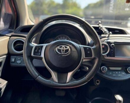 Красный Тойота Ярис, объемом двигателя 1.4 л и пробегом 269 тыс. км за 7600 $, фото 9 на Automoto.ua