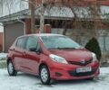 Красный Тойота Ярис, объемом двигателя 1 л и пробегом 159 тыс. км за 5300 $, фото 1 на Automoto.ua