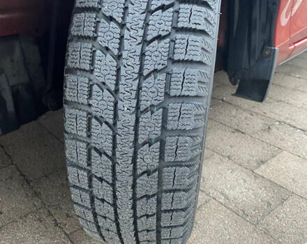 Червоний Тойота Яріс, об'ємом двигуна 1.33 л та пробігом 115 тис. км за 11700 $, фото 5 на Automoto.ua