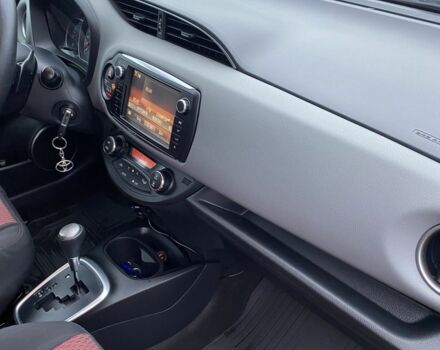 Червоний Тойота Яріс, об'ємом двигуна 1.3 л та пробігом 115 тис. км за 11700 $, фото 8 на Automoto.ua