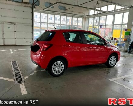Червоний Тойота Яріс, об'ємом двигуна 1.3 л та пробігом 35 тис. км за 12300 $, фото 6 на Automoto.ua