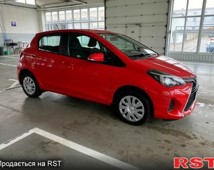 Червоний Тойота Яріс, об'ємом двигуна 1.3 л та пробігом 35 тис. км за 12300 $, фото 4 на Automoto.ua