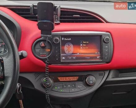 Червоний Тойота Яріс, об'ємом двигуна 1.3 л та пробігом 88 тис. км за 10490 $, фото 15 на Automoto.ua