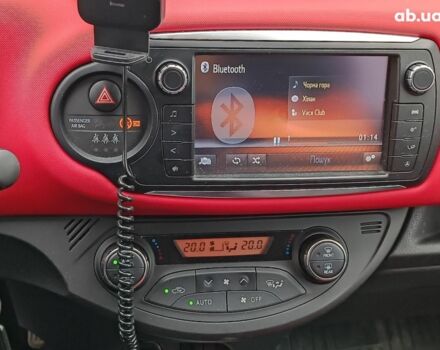 Червоний Тойота Яріс, об'ємом двигуна 1.3 л та пробігом 88 тис. км за 10440 $, фото 25 на Automoto.ua