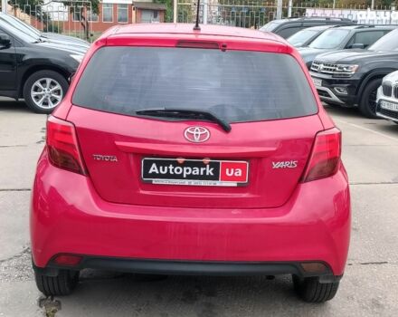 Червоний Тойота Яріс, об'ємом двигуна 1.3 л та пробігом 88 тис. км за 10440 $, фото 7 на Automoto.ua