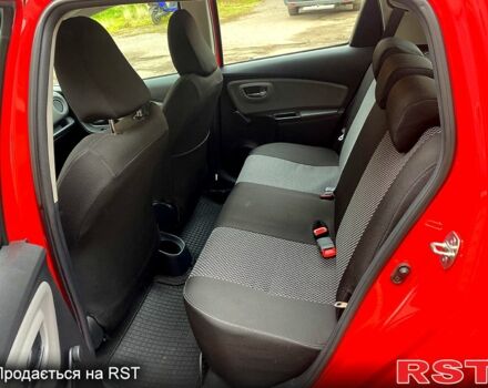 Червоний Тойота Яріс, об'ємом двигуна 1.3 л та пробігом 35 тис. км за 12300 $, фото 11 на Automoto.ua
