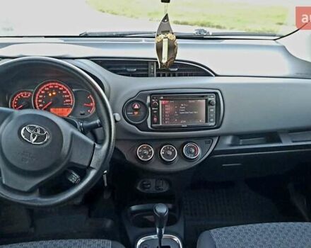 Червоний Тойота Яріс, об'ємом двигуна 1.5 л та пробігом 93 тис. км за 8700 $, фото 22 на Automoto.ua