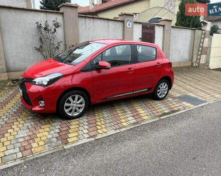 Тойота Ярис 2015 в Одессе на Automoto.ua Красный Тойота Ярис, объемом двигателя 1.33 л и пробегом 72 тыс. км за 9700 $, фото 8 на Automoto.ua
