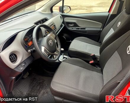 Червоний Тойота Яріс, об'ємом двигуна 1.3 л та пробігом 35 тис. км за 12300 $, фото 10 на Automoto.ua