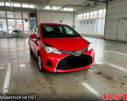 Червоний Тойота Яріс, об'ємом двигуна 1.3 л та пробігом 35 тис. км за 12300 $, фото 2 на Automoto.ua
