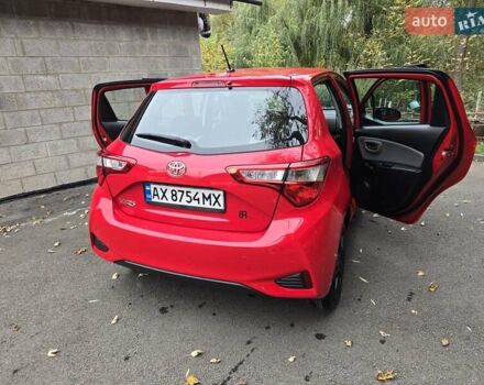 Тойота Ярис 2018 в Харькове на Automoto.ua Красный Тойота Ярис, объемом двигателя 1 л и пробегом 21 тыс. км за 10500 $, фото 2 на Automoto.ua