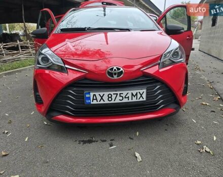 Тойота Ярис 2018 в Харькове на Automoto.ua Красный Тойота Ярис, объемом двигателя 1 л и пробегом 21 тыс. км за 10500 $, фото 3 на Automoto.ua