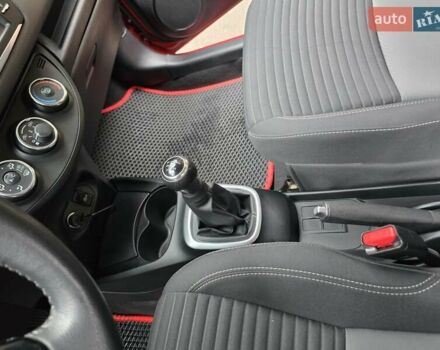 Тойота Ярис 2018 в Харькове на Automoto.ua Красный Тойота Ярис, объемом двигателя 1 л и пробегом 21 тыс. км за 10500 $, фото 15 на Automoto.ua