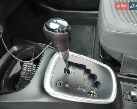 Красный Тойота Ярис, объемом двигателя 1.5 л и пробегом 63 тыс. км за 14350 $, фото 32 на Automoto.ua